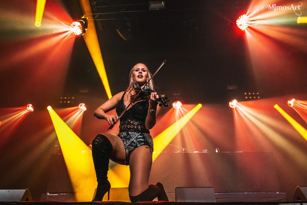 Areenan kaatajaiset 20.12.2019. Elisa Järvelä. Photo: Minna Asp/MimosArt. | Fuengirolan