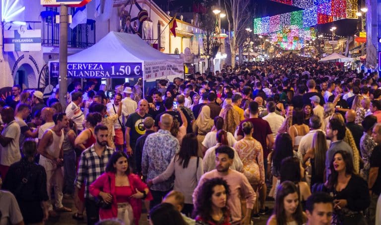 väkijoukko | Fuengirola.fi | Fuengirola.fi
